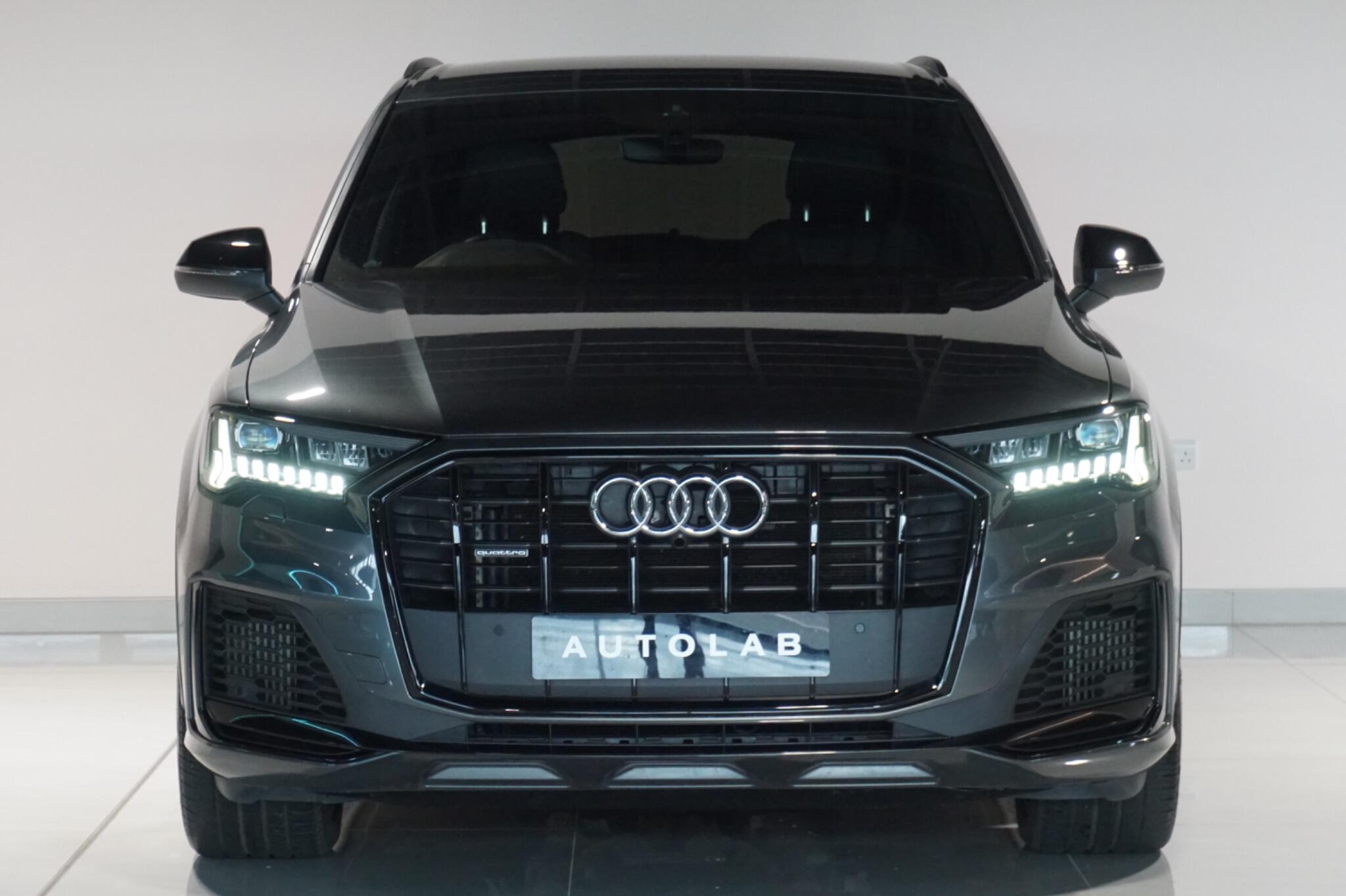 Audi Q7 3.0 TFSIe V6 55 Black Edition SUV 5dr Petrol Plug-in Hybrid Tiptronic quattro Euro 6 (s/s) 17.9kWh (381 ps)
